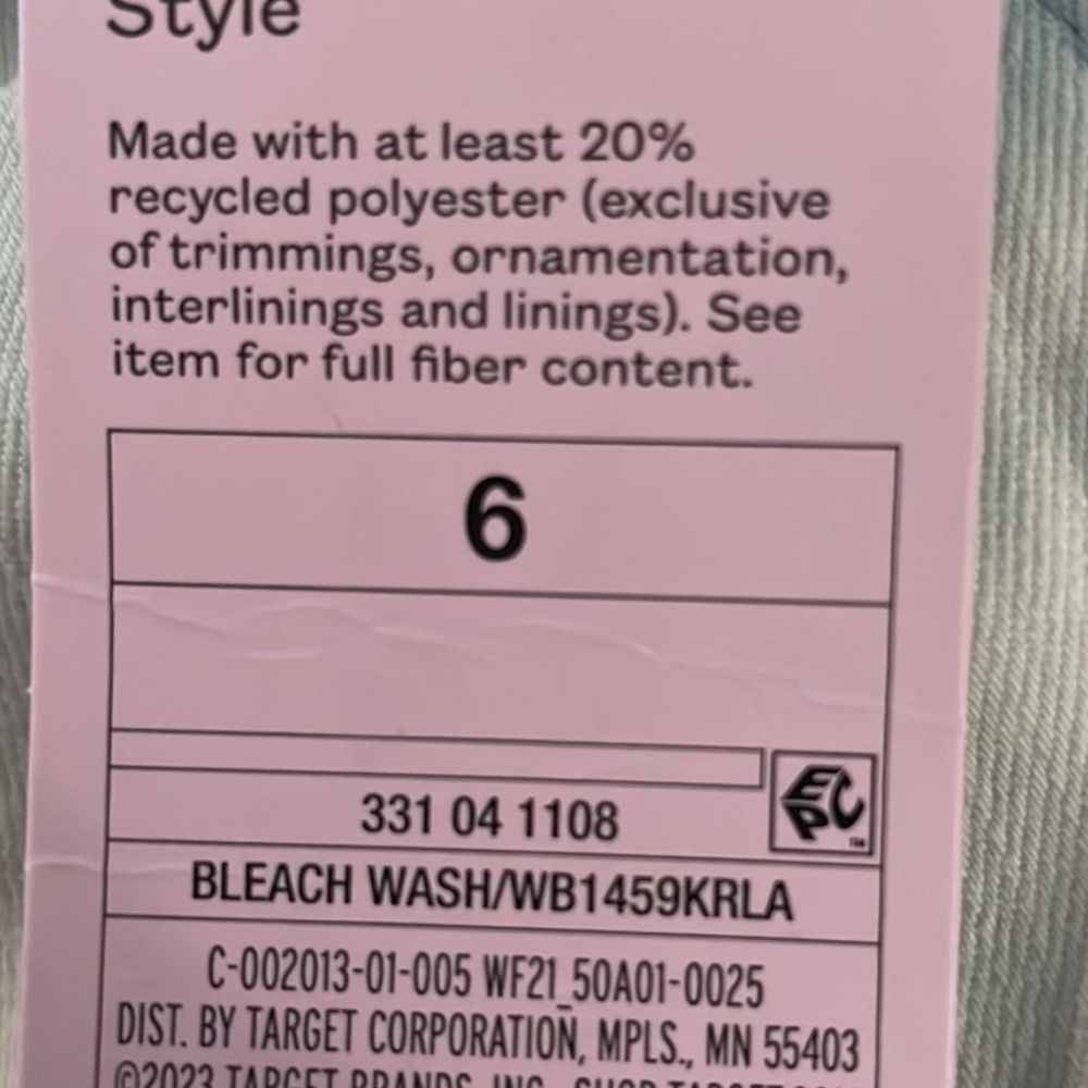 Wild Fable Mid-Rise Extreme Flare Pull On Bleach Wash Jeans - Picture 4 of 4